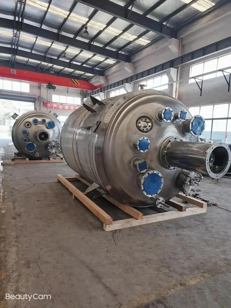 不锈钢反应釜批量制作.搅拌式反应釜压力容器化工设备 抛光